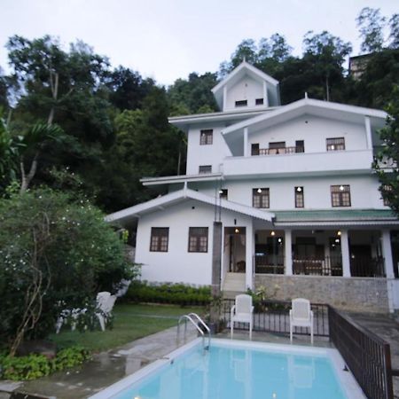 Muduna Walawwa Resort Kandy Exterior foto